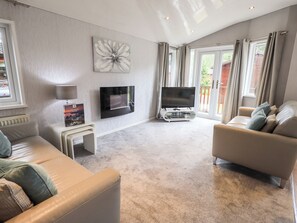 Cottage | Living area | DVD player - Buttermere Lodge (Windermere)