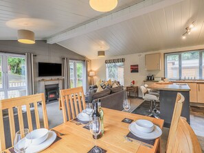 Ferienhaus | Eigene Küche | Kühlschrank, Geschirrspüler, Kochgeschirr/Geschirr/Besteck