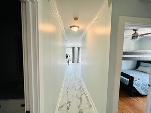 3 soverom, strykejern/-brett, wi-fi (inkludert) og sengetøy