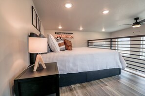 2 bedrooms, pillow-top beds, iron/ironing board, free WiFi