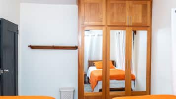 1 bedroom, in-room safe, desk, iron/ironing board