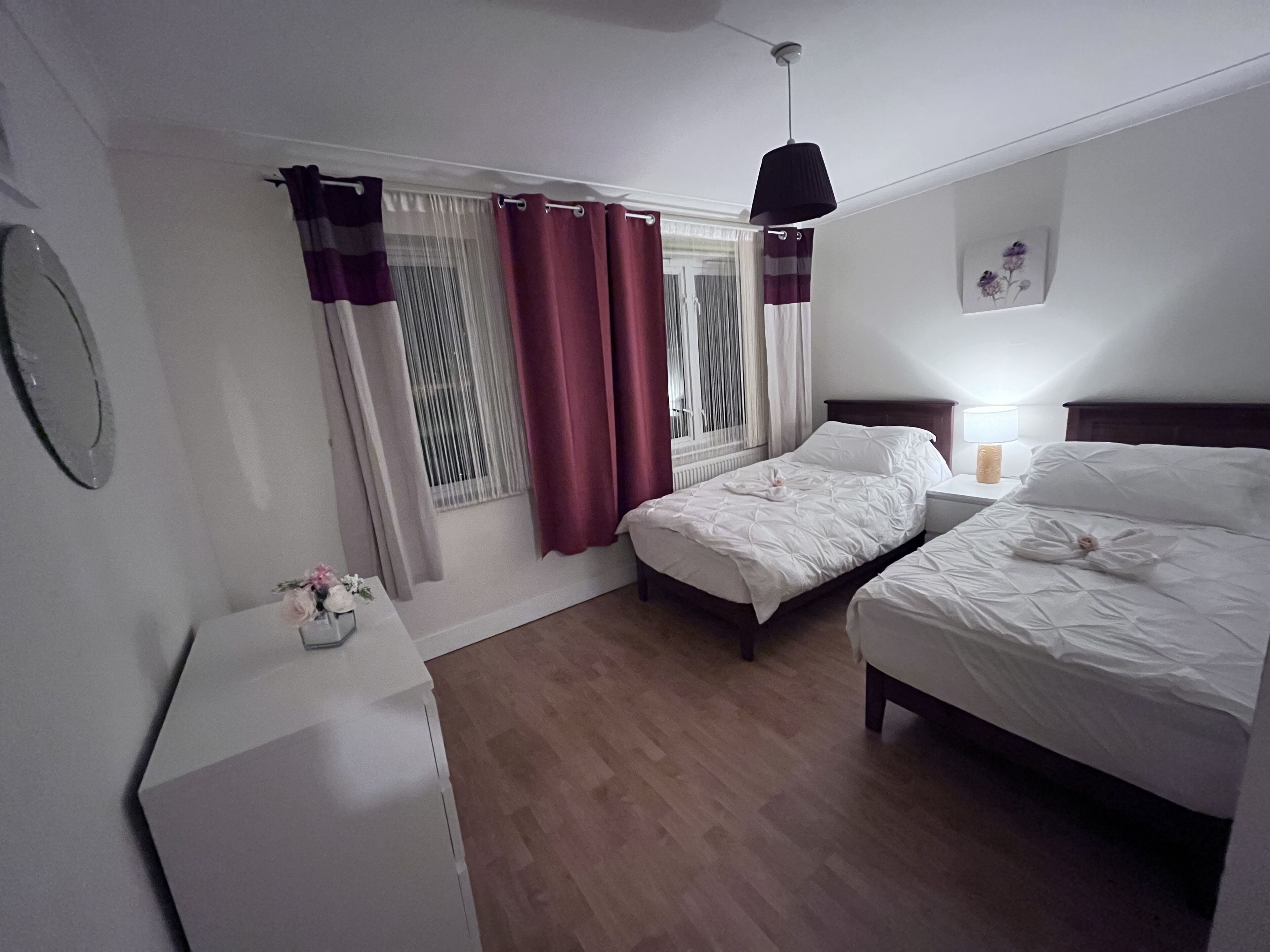 2 bedrooms, iron/ironing board, WiFi, bed sheets