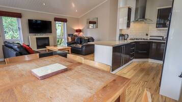 Cottage | Dapur pribadi | Lemari es, mesin pencuci piring, dan peralatan masak/sendok-piring