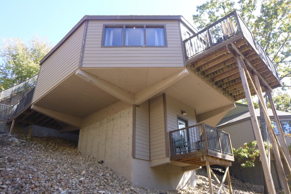 unique 3 level house on waterfront