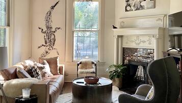 TV connectée, cheminée