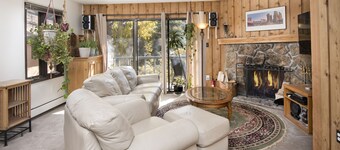 West Vail Riverfront Lodging, Colorado