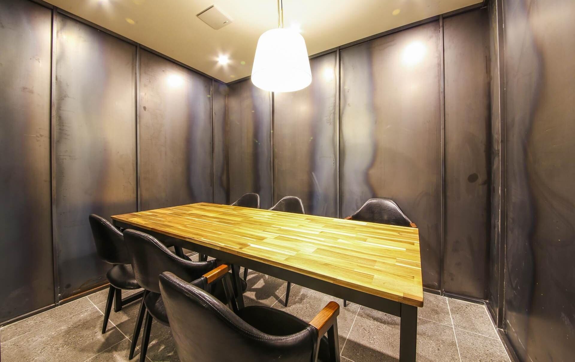 daily buffet breakfast (krw 5000 per person)