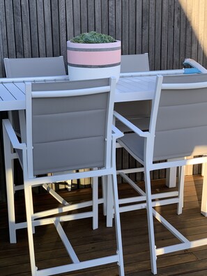 Outdoor dining - Welcome to Rose on Rye, your private oasis.<br> (Rye)