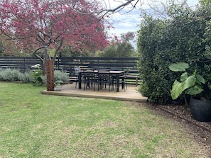 تناول الطعام بالخارج