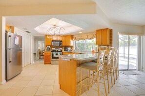 Fridge, microwave, stovetop, dishwasher - Marco Island Retreat w/ Pool ~ 1 Mi to Beach (Marco Island)