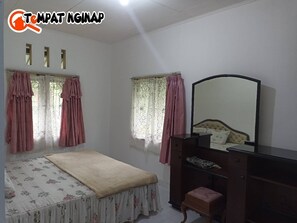 Family Villa, 3 Bedrooms | 3 bedrooms, bed sheets - Tempat Nginap 3BR Ciater Highland Resort (Ciater)