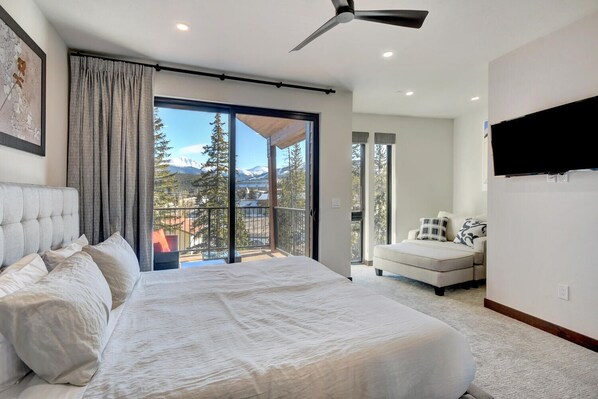 4 bedrooms, premium bedding, iron/ironing board, travel cot