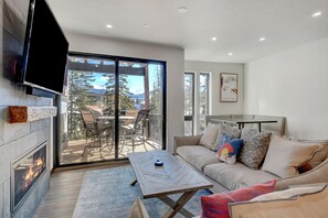 Smart TV, fireplace, video games, Netflix