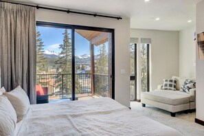 4 soverom, sengetøy av topp kvalitet og strykejern/-brett