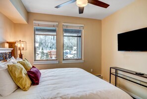 2 bedrooms, premium bedding, iron/ironing board, travel cot