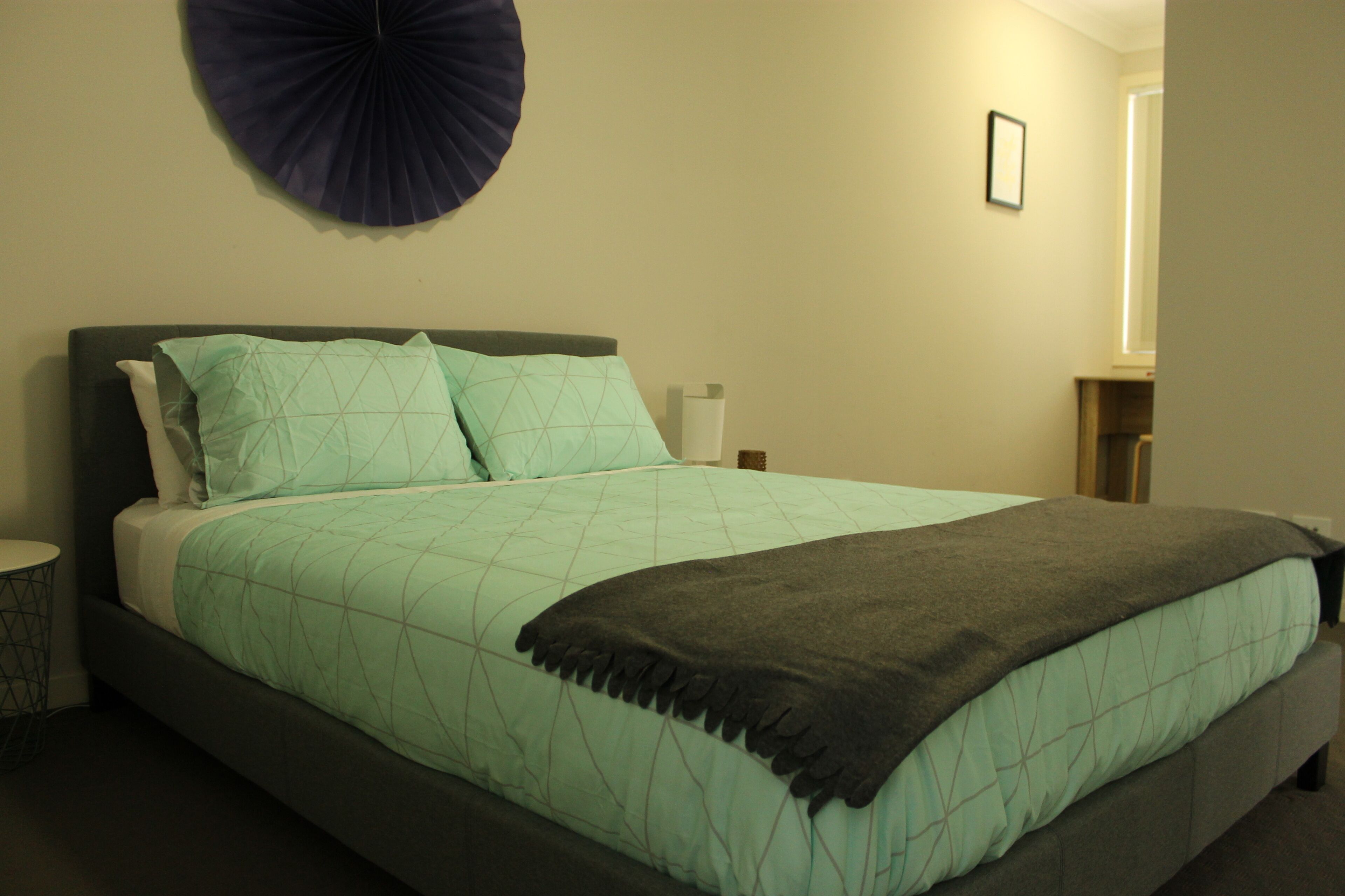 Cozy Modern Home With Free parking — image 13