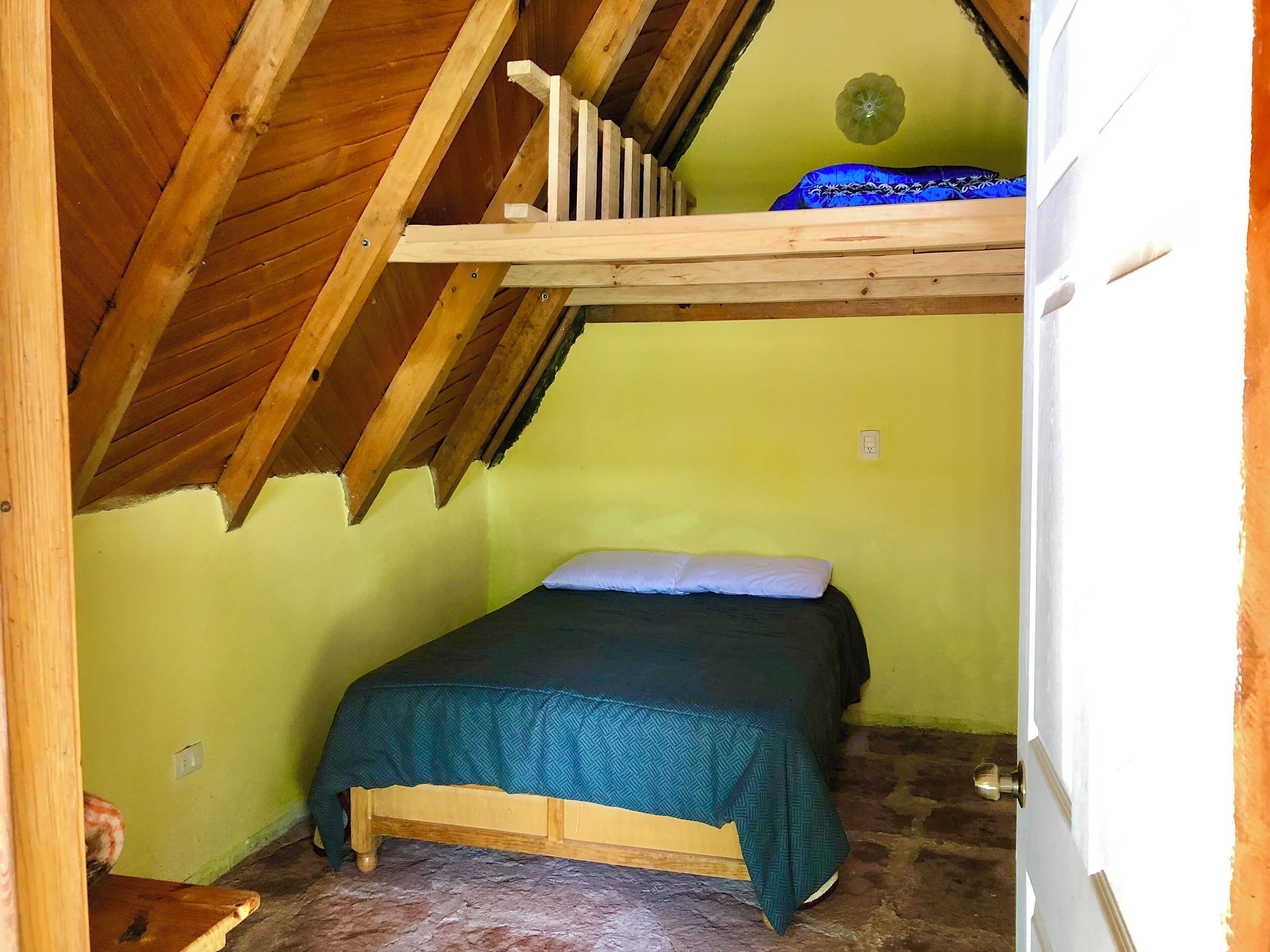 Basic Cabin | Individually decorated, individually furnished, bed sheets