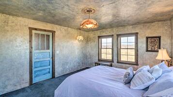 3 bedrooms, internet, bed sheets