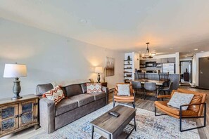 TV, fireplace, offices
