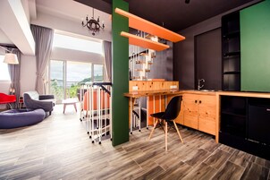 Loft | 1 bedroom, free WiFi, bed sheets