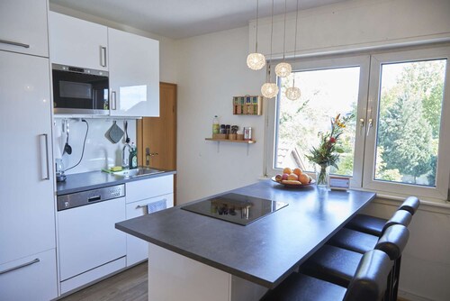 Two Bedroom Apartment with big Kitchen close to Frankfurt