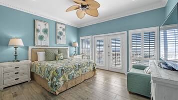 4 bedrooms, iron/ironing board, WiFi (free), bed sheets