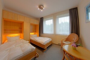 2 Schlafzimmer, Reisekinderbett, WLAN