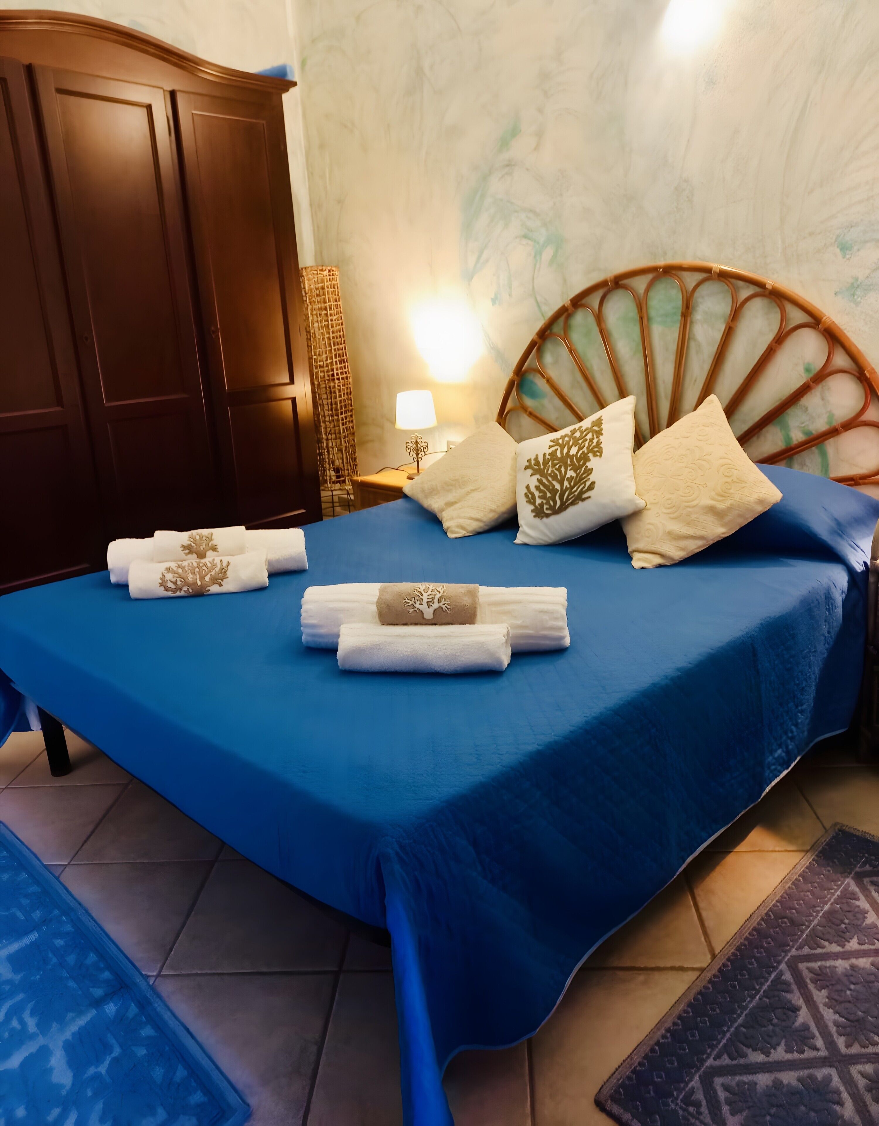 1 habitación, tabla de planchar con plancha, wifi gratis y ropa de cama 