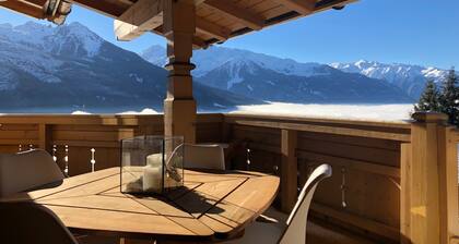 Schönes Chalet Sonnberg mit Sauna, Balkon, Terrassen, Bergblick; Parkplatz vorhanden