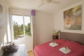 1 camera, Wi-Fi gratuito