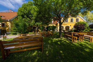 View from room - Gastland M0 Hotel & Conference Center (Szigetszentmiklos)