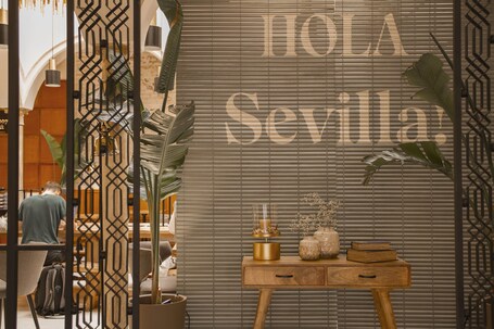 Room Select Tetuán – Affordable hotel in Seville