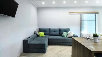 Elite Apartment | 1 bedroom, iron/ironing board, free WiFi, bed sheets