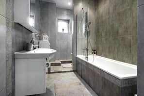 Bathroom - PaulMarie Apartments on Yakubovskogo (Mahilyow)