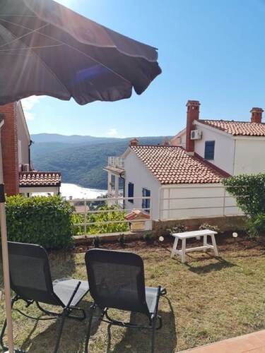 Top ausgestattete Ferienwohnung mit Meerblick!