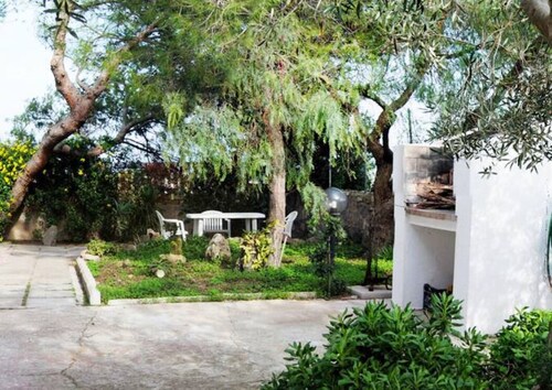 Villa in a quiet location but close to the town center of Sant'antioco