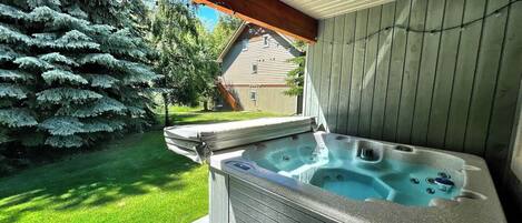 Baignoire à remous extérieure
