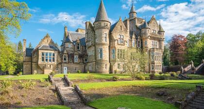 DOLLARBEG CASTLE - The Tower - Luxury Apartment