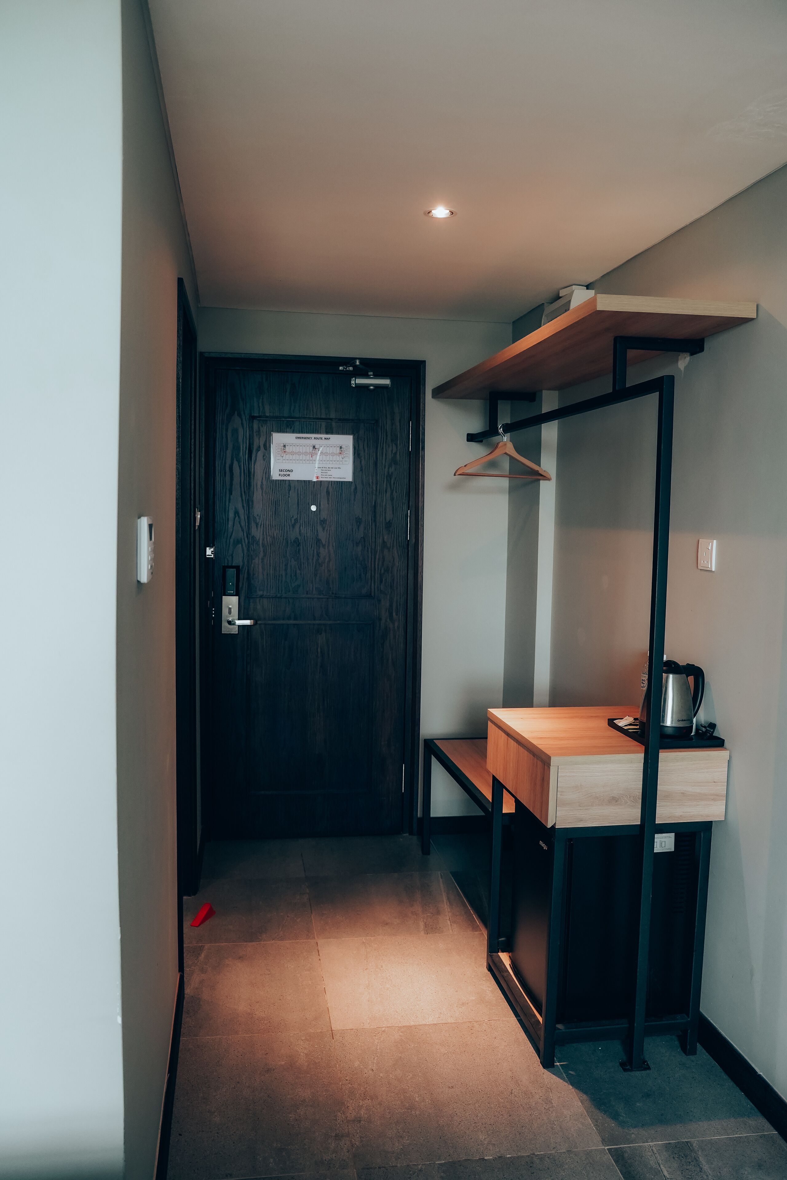 shower, free toiletries, hair dryer, slippers