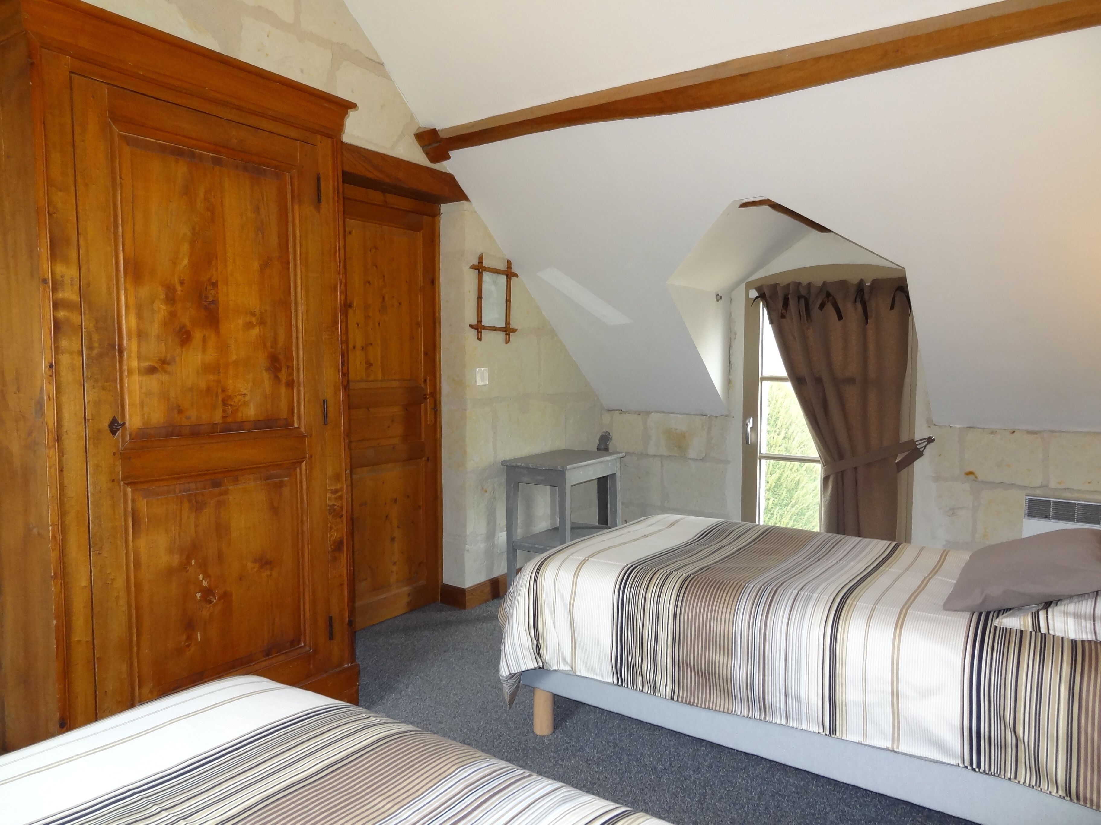 2 bedrooms, iron/ironing board, travel crib, free WiFi