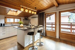 Fully equipped kitchen - Neige Apartment, Skiing, Chamonix All Year (Chamonix-Mont-Blanc)