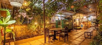 Flora Ecostay