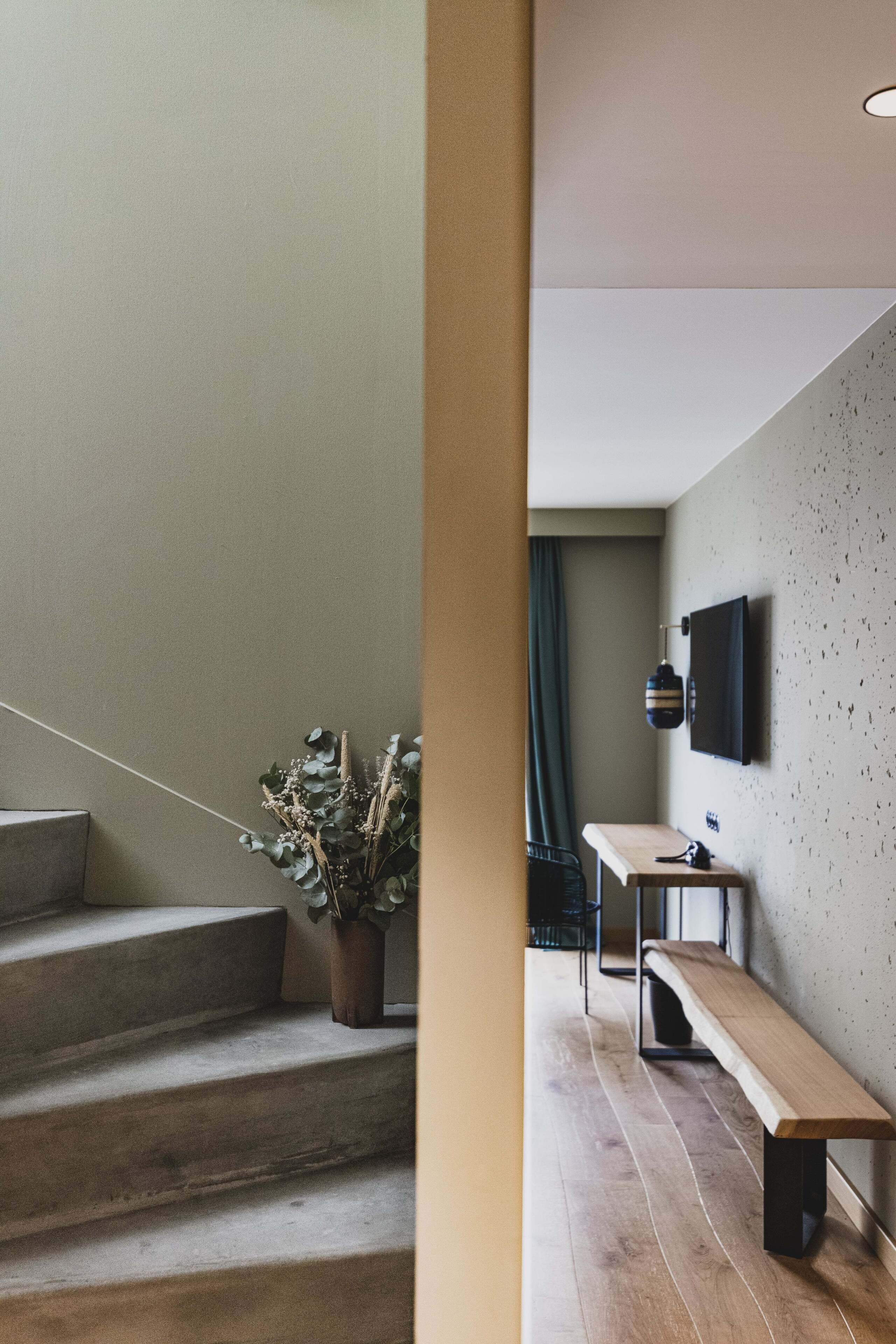 romantic suite (suite atelier - patio apercu ocean) | living area | flat-screen tv