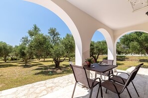 Classic Villa, 2 Bedrooms, Pool Access, Garden View | Garden view