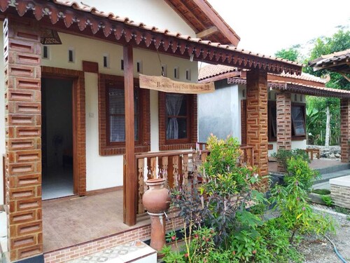 Borobudur Kampung Homestay - Sri Udaneni