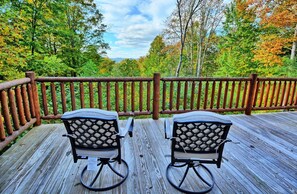 Property grounds - Daltons Creek Cabin-Open for Bookings! AC, FP, Hot Tub (Creston)