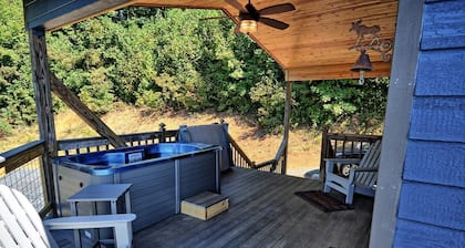 Sunset Vistas-Open for Bookings! 1 BR, Hot Tub, Views
