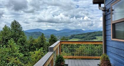 Sunset Vistas-Open for Bookings! 1 BR, Hot Tub, Views