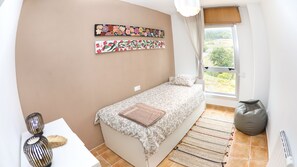 2 bedrooms