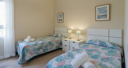 HomeForGuest Modern Apartment in San Agustin 2 min from the beach